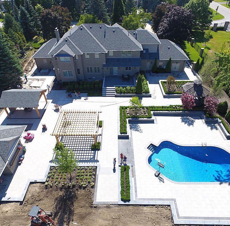 Photo post from techobloc.