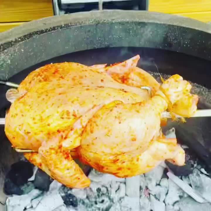 Video post from sm0kinjoey.