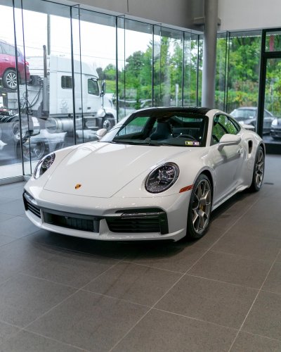 Carousel post from porschewarrington.