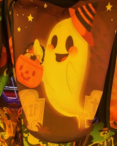 Carousel post from la_gifteria.