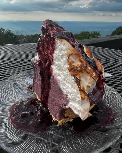 Carousel post from trekdirtyto.me.