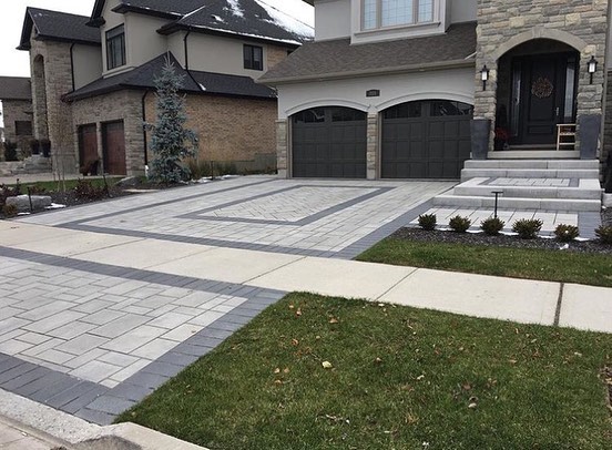 Carousel post from techobloc.