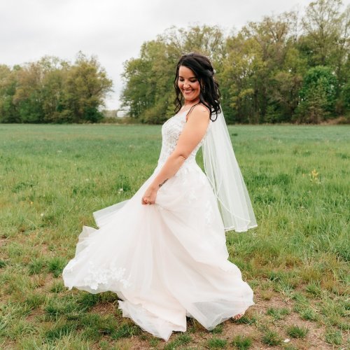 Photo post from thecurvybridenj.