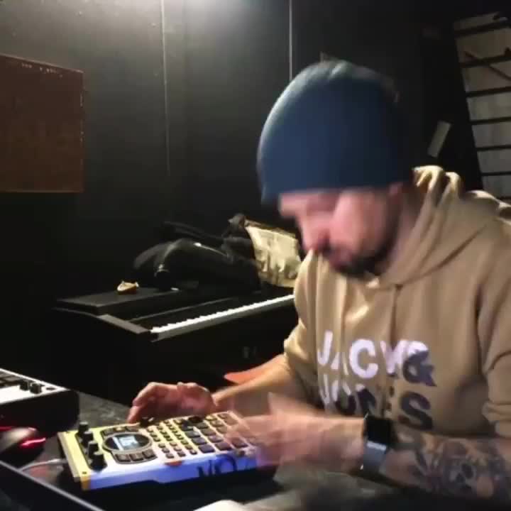 Video post from owae.ga.