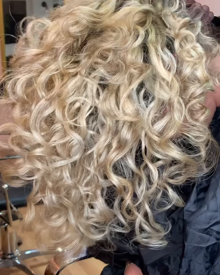 Carousel post from kinkbynaturekbn.