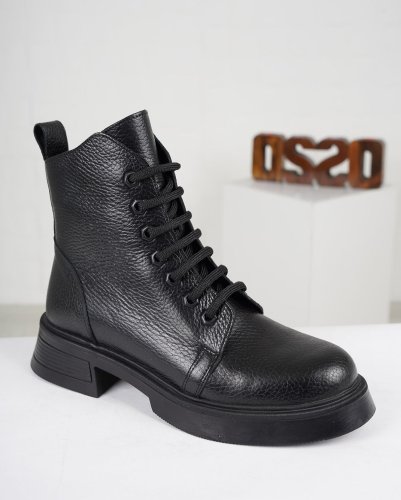 Carousel post from ossoshoes.