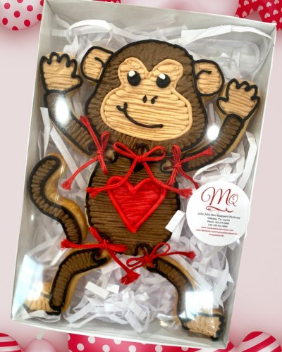 Carousel post from marquettescakestudio.