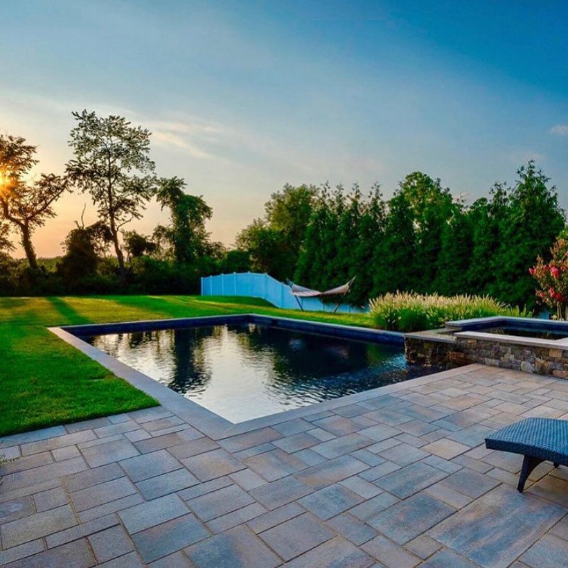Photo post from techobloc.