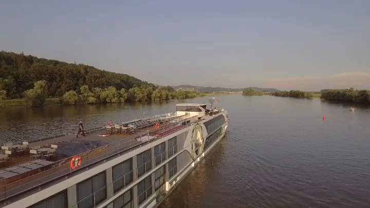 Video post from taucktravel.