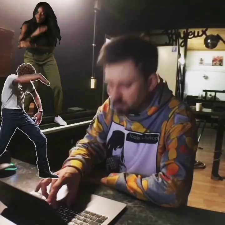 Video post from owae.ga.