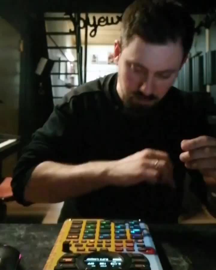 Video post from owae.ga.