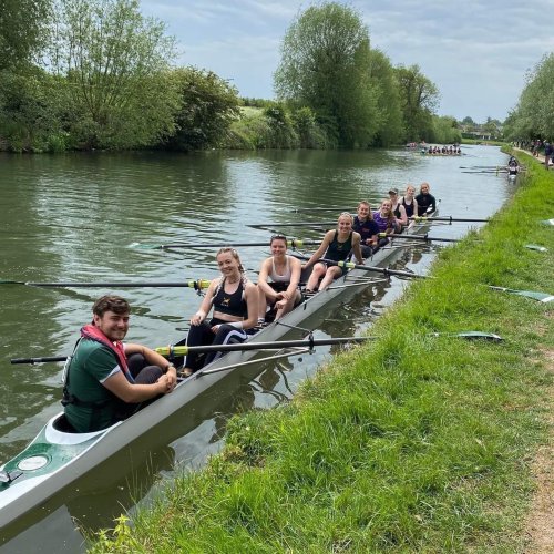 Carousel post from queensboatclub.