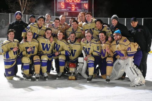 Carousel post from uw_icehockey.