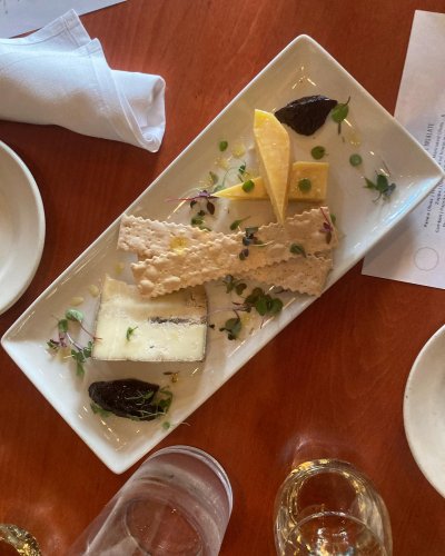 Carousel post from charcuterie_city.