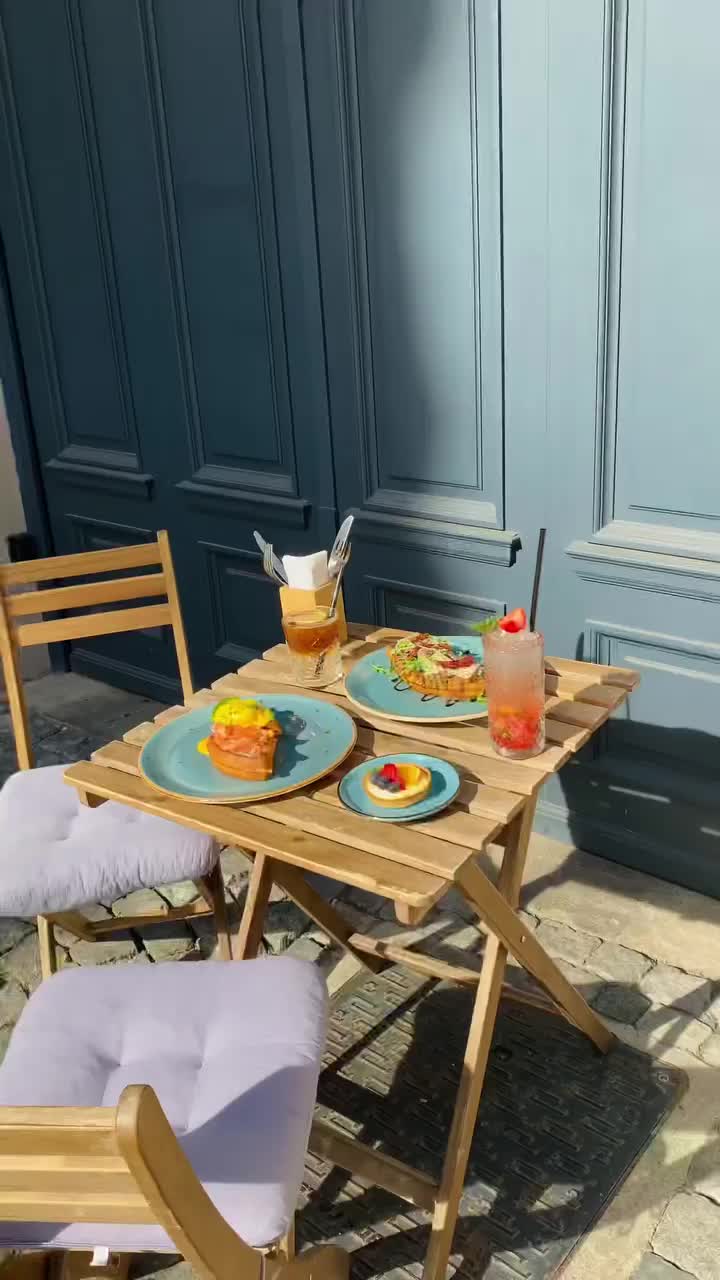 Video post from coffeeandwafflescz.