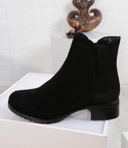 Carousel post from ossoshoes.