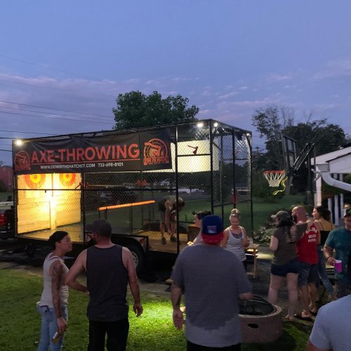 Photo post from downthehatchet.