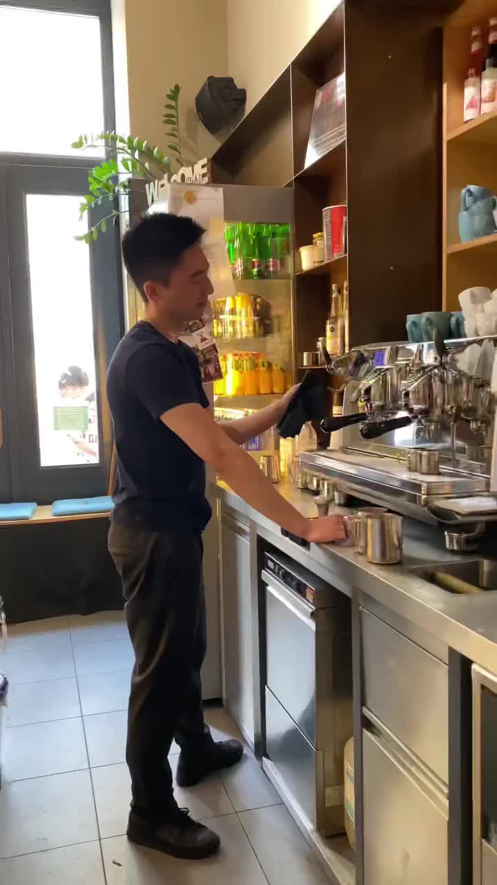 Video post from coffeeandwafflescz.