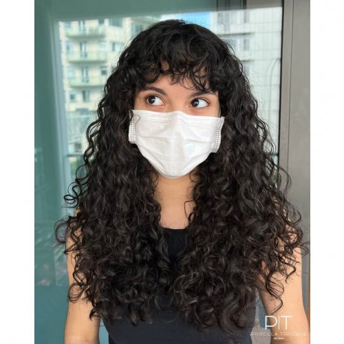 Carousel post from trindadehairstylist.