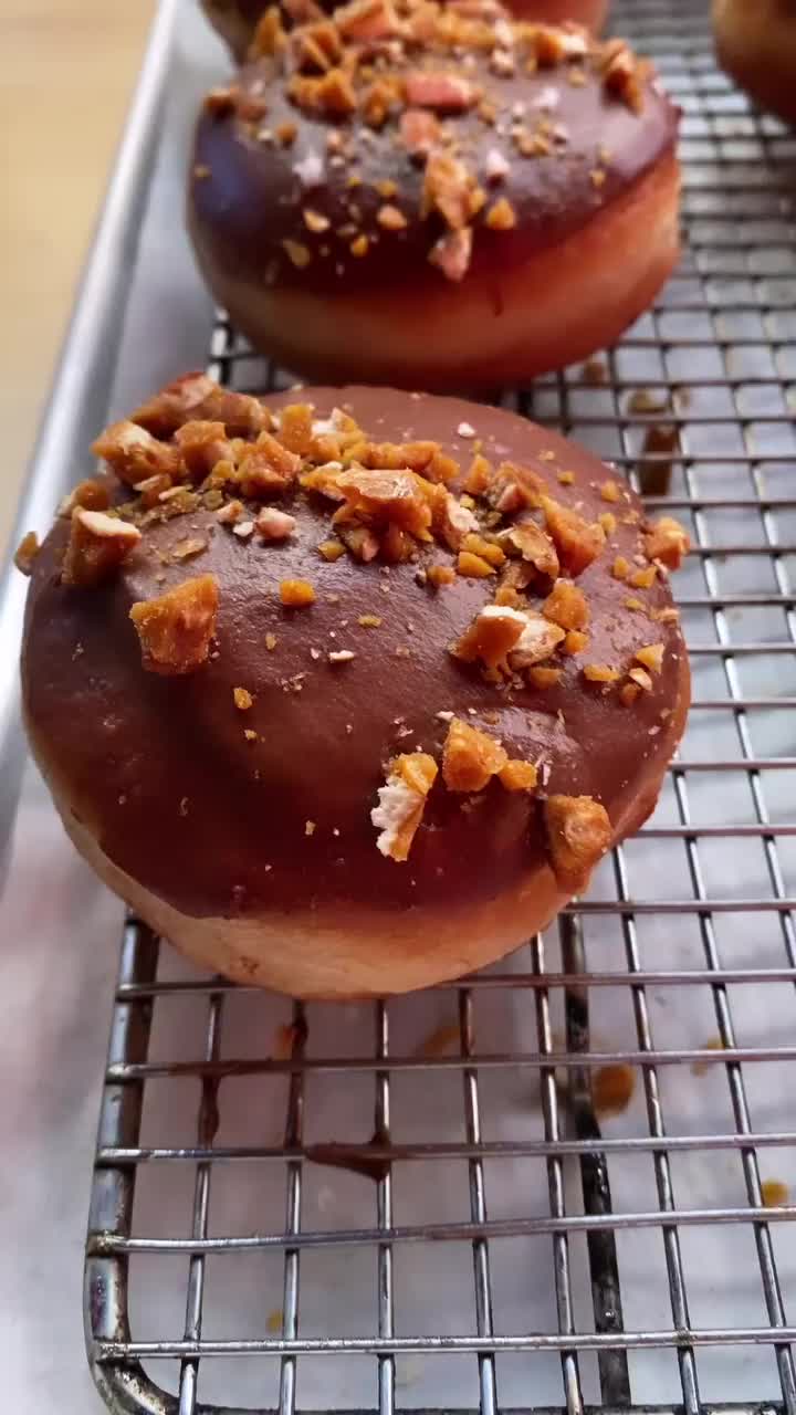 Video post from thedoughnutproject.