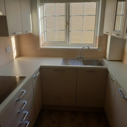 Carousel post from ellocoworktops.