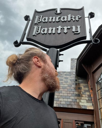 Carousel post from trekdirtyto.me.