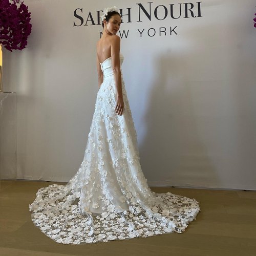 Photo post from jolibride.