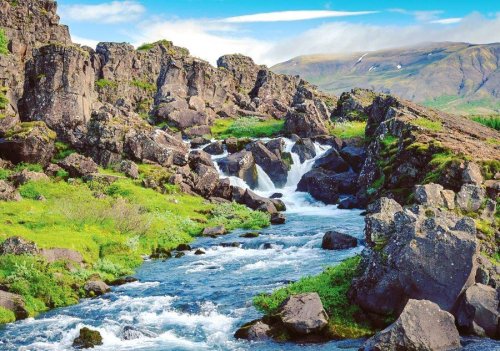 Carousel post from taucktravel.