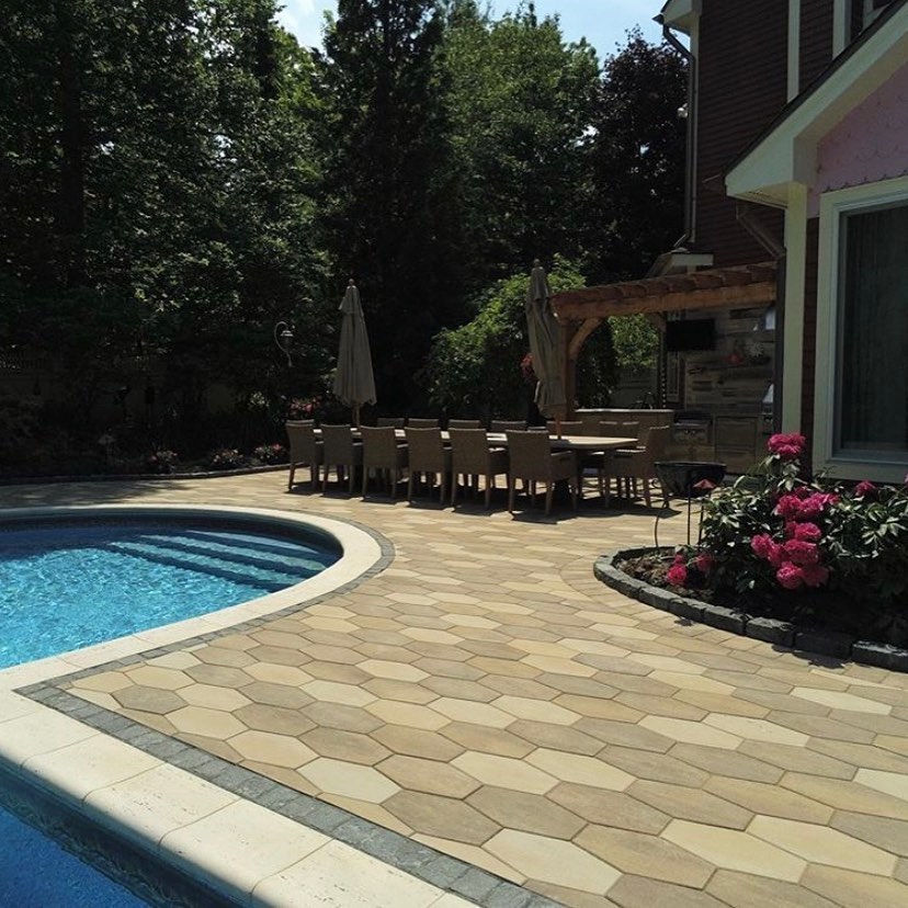 Carousel post from techobloc.