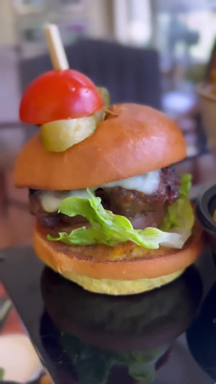 Video post from themoathouse.