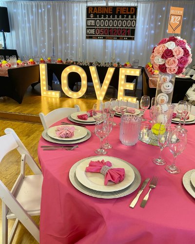 Photo post from famous_creations_catering.