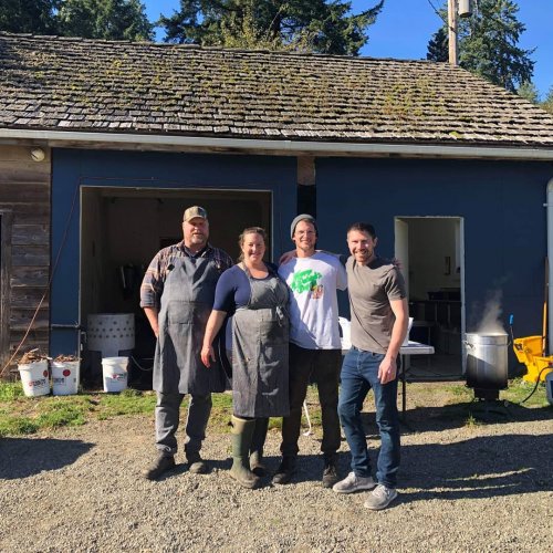 Carousel post from hungryhollowfarm.