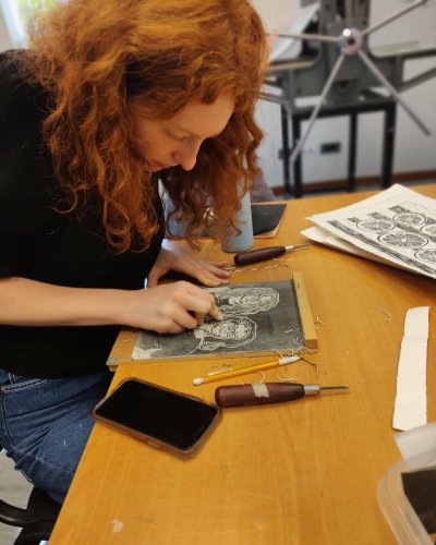 Carousel post from aur_arts.