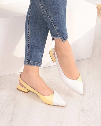 Carousel post from ossoshoes.