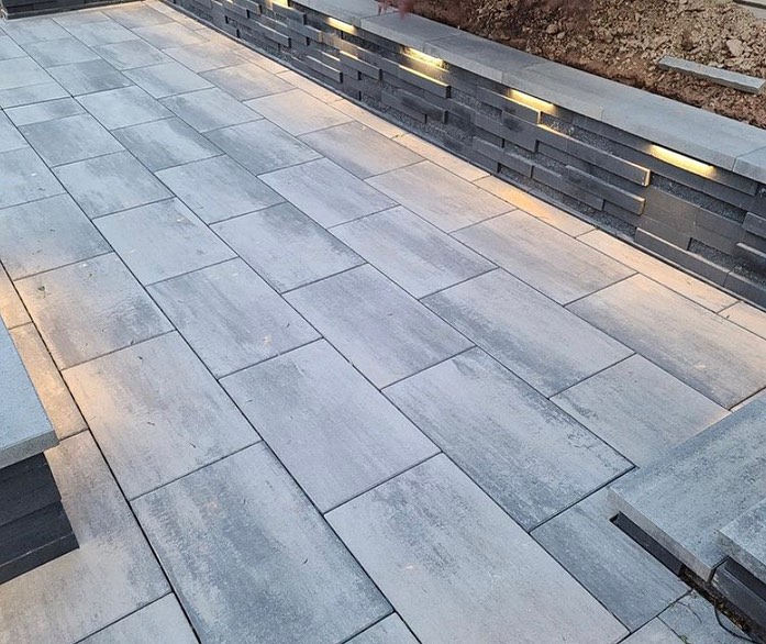 Carousel post from techobloc.