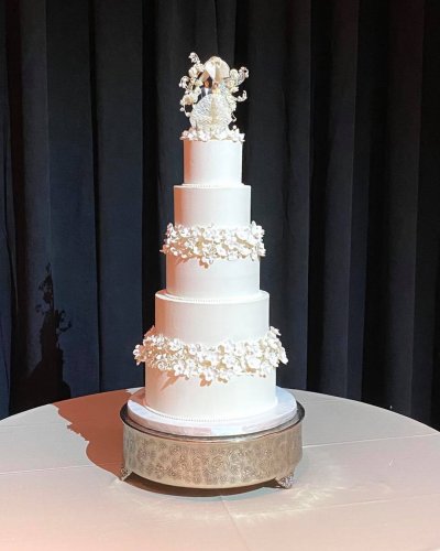 Photo post from marquettescakestudio.