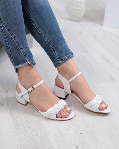 Carousel post from ossoshoes.