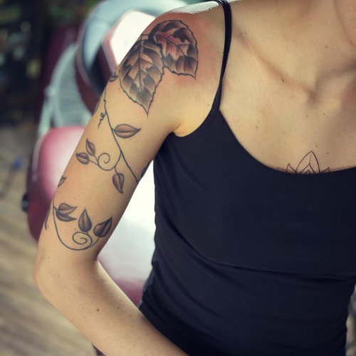 Carousel post from mountainsidetattoo.