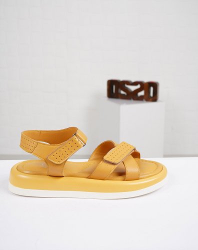 Carousel post from ossoshoes.
