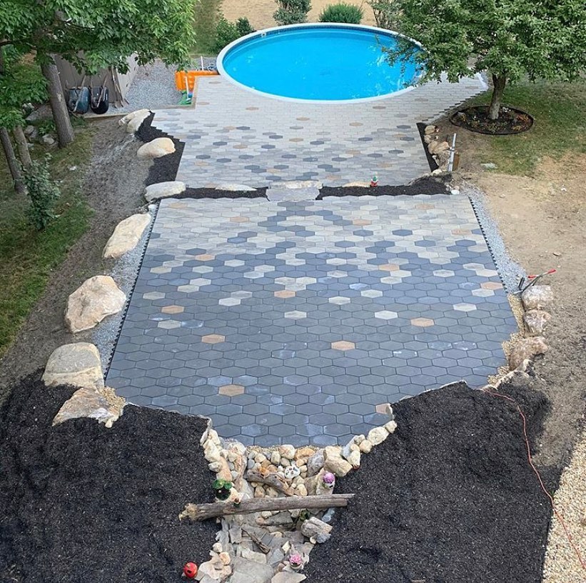 Carousel post from techobloc.