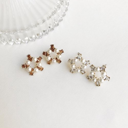 Carousel post from blingtw.