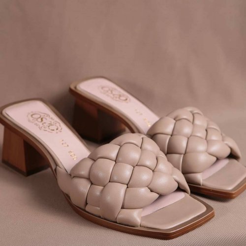 Carousel post from ossoshoes.