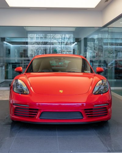 Carousel post from porschewarrington.