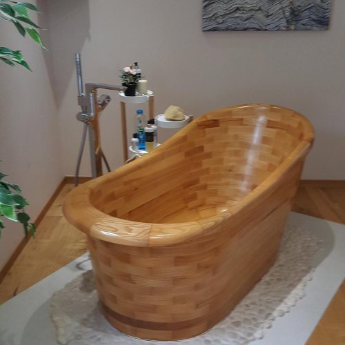 Carousel post from woodenbathsltd.