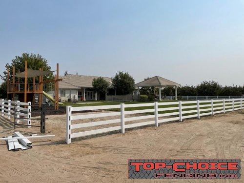 Carousel post from topchoicefencing.