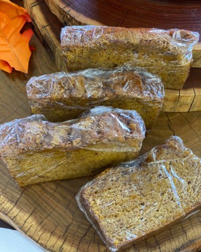 Carousel post from marquettescakestudio.