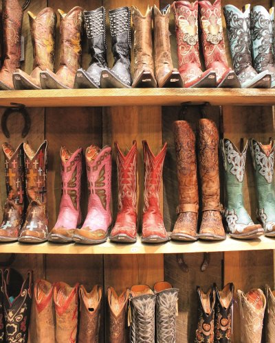 Photo post from taucktravel.