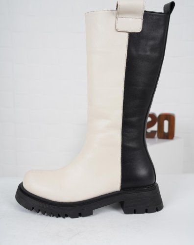 Carousel post from ossoshoes.