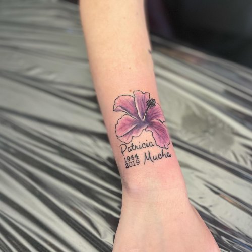 Carousel post from mountainsidetattoo.