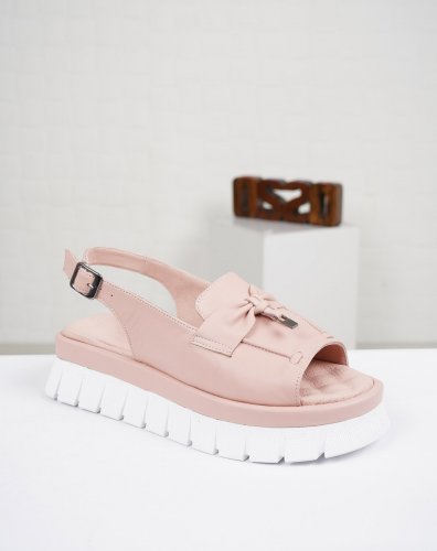 Carousel post from ossoshoes.